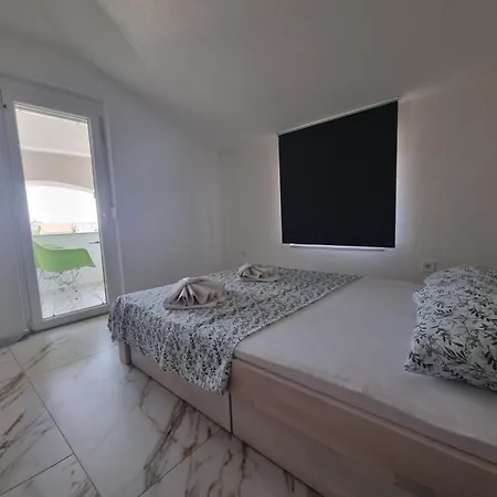 One Dream Апартаменты Вир