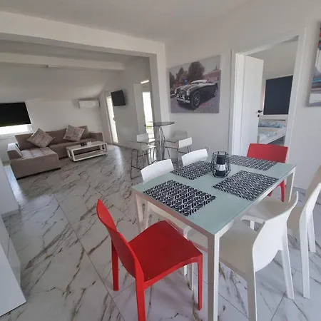 Apartment One Dream *
