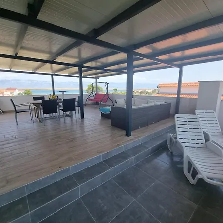 One Dream Apartment *