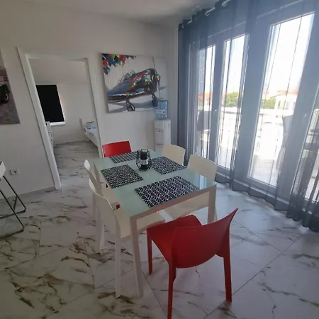 One Dream Apartment *