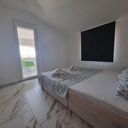 One Dream Apartment